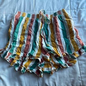 WOMENS FLOWY SHORTS